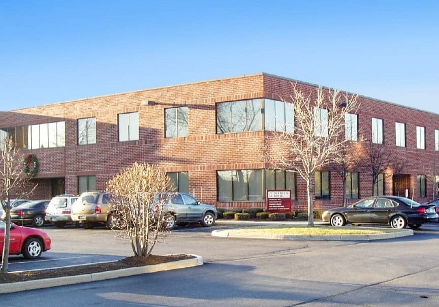 1 Marcus Exterior