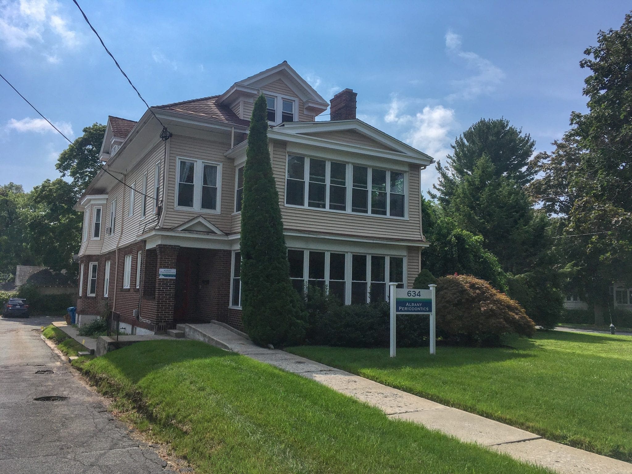 634 Western Ave Street View